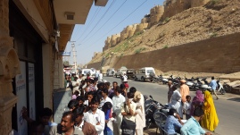 Queuing for cash in Jaisalmer